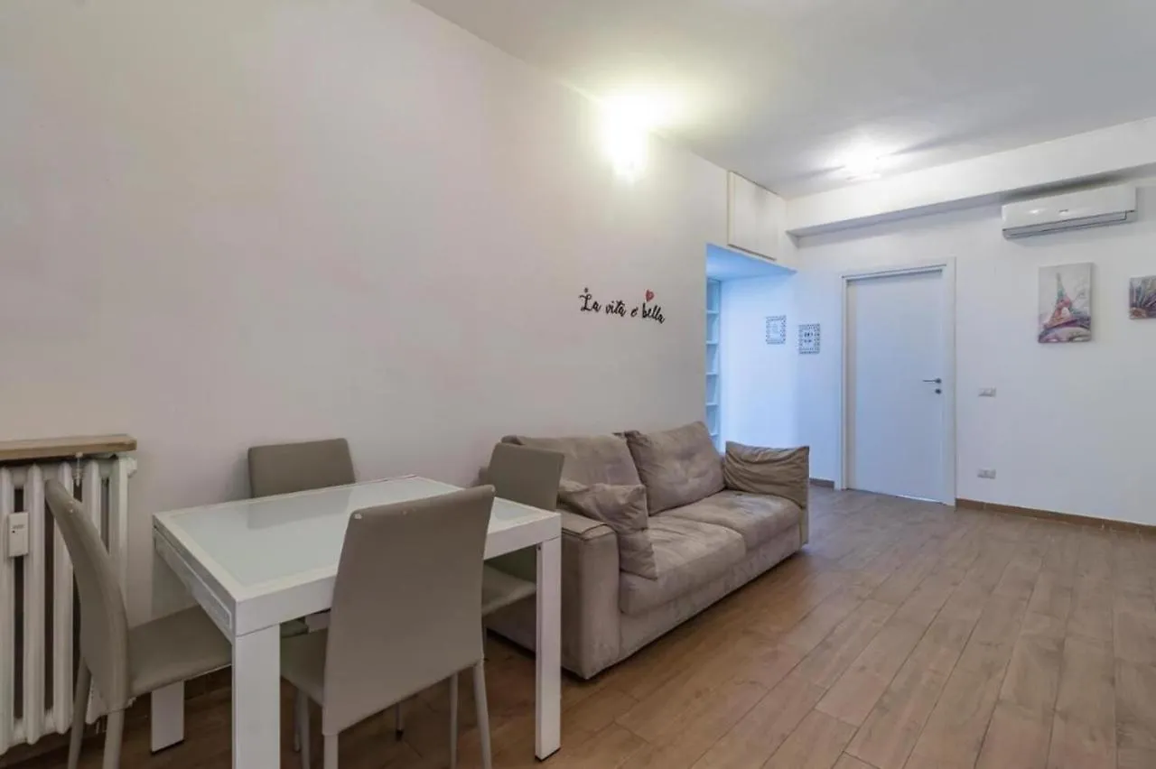 Charme & The City Apartment Milan Italy